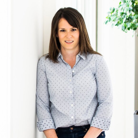 Meet your Posher, Carlee - Picture 1 of 2